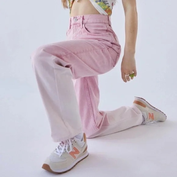 BDG Pink Recycled High-Waisted Baggy Ombré Jean 27 - Picture 2 of 10